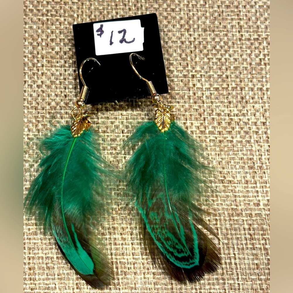 Green Feather Earrings- NWT - Hand Crafted
